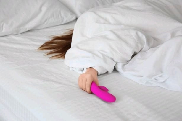 Santé: selon une étude, les femmes se masturbent BEAUCOUP moins que les hommes 2