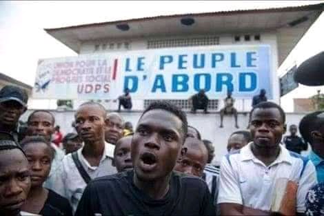 Flash/RDC : Plusieurs combattants Udps s'enregistrent à l'ambassade de l'Ukraine pour aller combattre la Russie ! 1 Flash/RDC : Plusieurs combattants Udps s'enregistrent à l'ambassade de l'Ukraine pour aller combattre la Russie ! 1