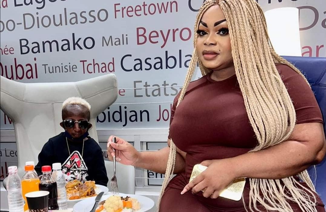 Flash: Grand P et sa femme Eudoxie Yao en route pour la RDC 1