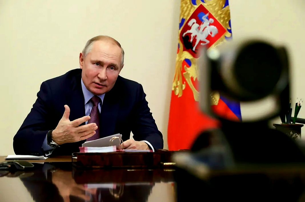 1136_poutine_navalny_russie