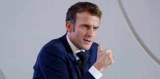 Flash/France : Emmanuel Macron s’adresse à Poutine de respecter le droit international humanitaire