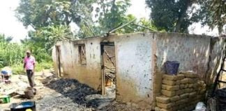 RDC: 7 m0rts et 150 maisons incendiées à la suite d’un conflit entre les communautés de Faraje