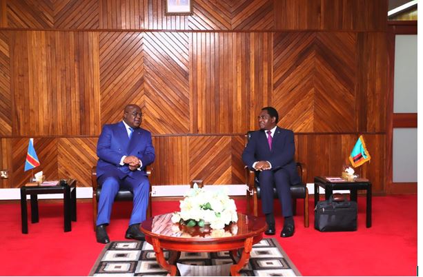 RDC : Félix Tshisekedi à Lusaka pour signer un accord stratégique avec le président Zambien ! 1 RDC : Félix Tshisekedi à Lusaka pour signer un accord stratégique avec le président Zambien ! 1