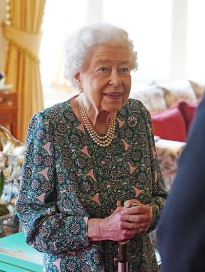 La reine Elizabeth II poussée vers la sortie ? Une coalition demande sa destitution ! 1 La reine Elizabeth II poussée vers la sortie ? Une coalition demande sa destitution ! 1