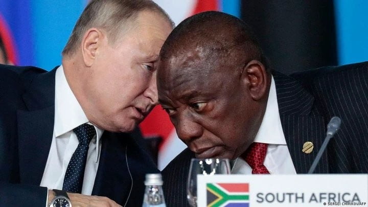 Découvrez pourquoi Vladimir Poutine est populaire chez certains Africains ! 2