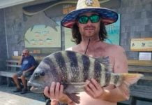 Un poisson avec des “lèvres humaines” s’échoue sur une plage en Australie !