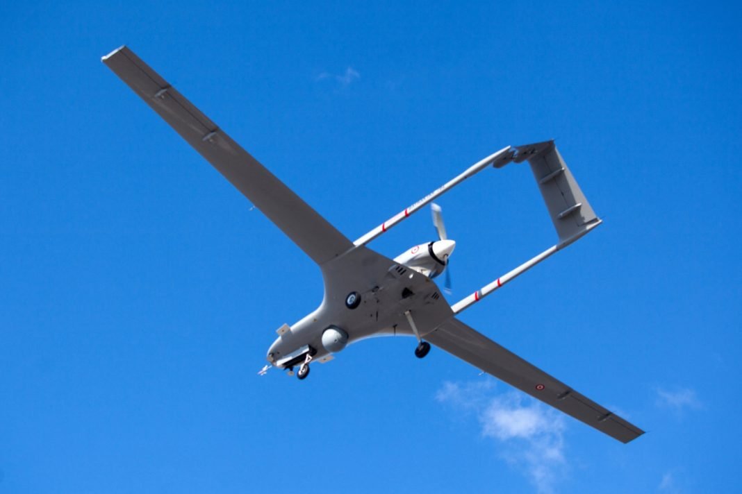 1493850-photo-d-archive-prise-le-16-decembre-2019-un-drone-bayraktar-tb2-de-fabrication-turque