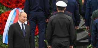 Le responsable de la mallette nucléaire russe a été retrouvé avec une blessure de balle dans la tête !