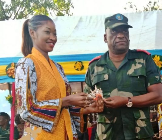 Ituri : de retour à Bunia, Carine Rusoke dédie sa couronne de “Miss Indépendance RDC ” à la population meurtrie