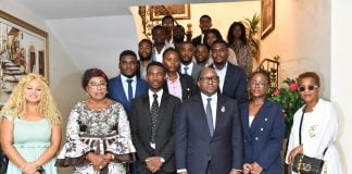 Flash: Sama Lukonde a reçu la communauté estudiantine congolaise de Tunisie à l’occasion de sa visite à l’ambassade de la RDC à Tunis