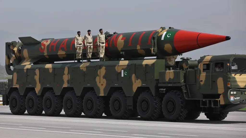 Réactions des États-Unis aux prétendus préparatifs de la Russie pour utiliser les armes nucléaires 1 Réactions des États-Unis aux prétendus préparatifs de la Russie pour utiliser les armes nucléaires 1