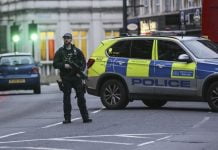 Mort de la Reine Elizabeth II: deux policiers poignardés et un homme arrêté dans une attaque à couteau ce vendredi