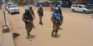 Beni : Les populations en colère jettent les pierres aux casques bleus de la monusco ce mardi !