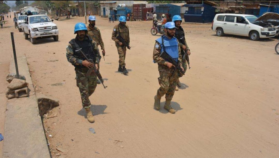 Beni : Les populations en colère jettent les pierres aux casques bleus de la monusco ce mardi ! 1 Beni : Les populations en colère jettent les pierres aux casques bleus de la monusco ce mardi ! 1