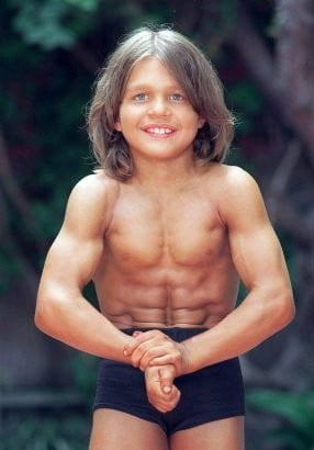 Ukraine: l'enfant le plus musclé du monde a changé morphologie 2 Ukraine: l'enfant le plus musclé du monde a changé morphologie 2