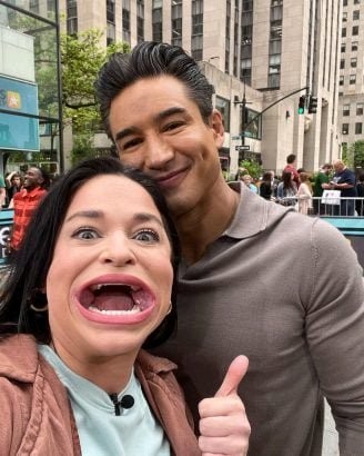 Découvrez Samantha Ramsdell, cette femme qui a la « bouche la plus grande du monde » ! 2