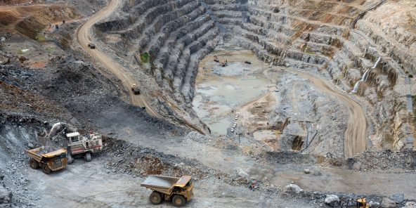 RDC : Le cobalt détruit la ville de Kolwezi, les galeries minières s’étendent jusque sous les maisons ! 1 RDC : Le cobalt détruit la ville de Kolwezi, les galeries minières s’étendent jusque sous les maisons ! 1