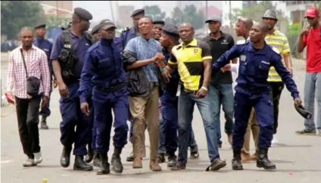 Plusieurs jeunes arrêtés dans un « bouclage » dans la commune de Kinshasa ! 1 Plusieurs jeunes arrêtés dans un « bouclage » dans la commune de Kinshasa ! 1
