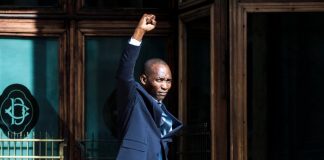 A la découverte d’Aboubakar Soumahoro, premier député noir d’Italie !