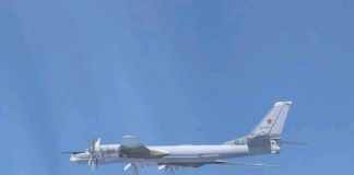 Guerre en Ukraine : deux bombardiers russes interceptés au large de l’Alaska