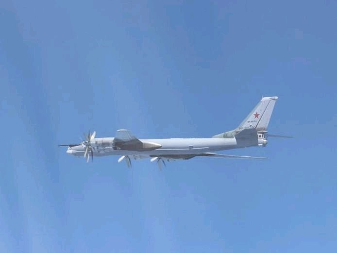Guerre en Ukraine : deux bombardiers russes interceptés au large de l'Alaska 1 Guerre en Ukraine : deux bombardiers russes interceptés au large de l'Alaska 1