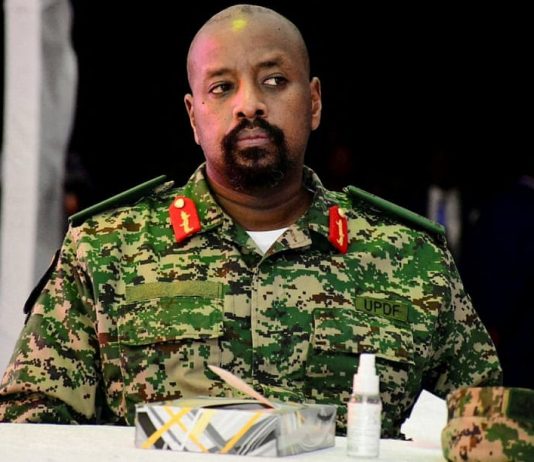 Guerre à l’Est : Le fils de Museveni dévoile l’hypocrisie de l’Ouganda face à la RDC au sujet de l’agression Rwandaise