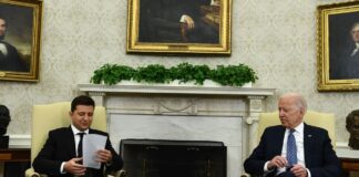 Ukraine : Volodymyr Zelensky en visite inattendue à Washington