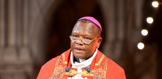 RDC : L’ultimatum du Cardinal Ambongo aux généraux, colonels, politiciens, hauts magistrats qui spolient les terrains de l’Eglise catholique à Kinshasa !