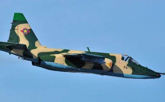 Nord-Kivu : L’avion de chasse Sukhoi-25 vient de pilonner les positions du M23 à Kitchanga !