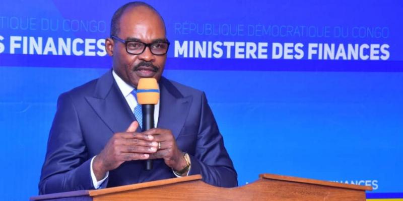 Nicolas kazadi face à la presse