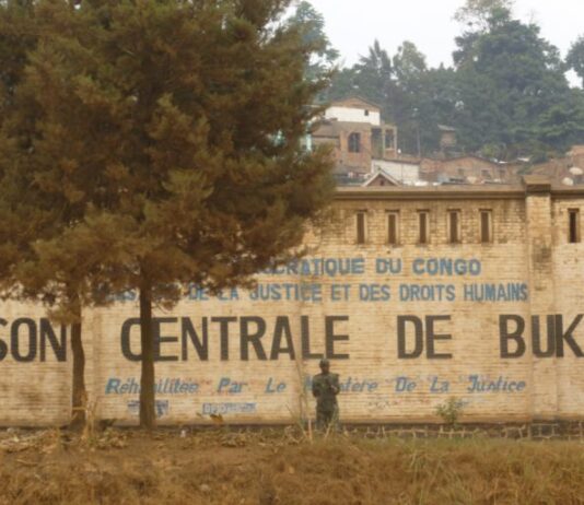 Bukavu : les matières fécales de la prison centrale se déversent dans le lac Kivu