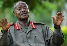 Ouganda : Museveni défend la Russie contre les appels de l’Occident