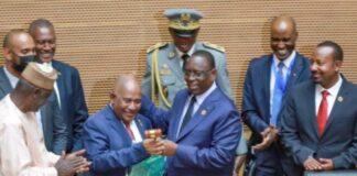 Aux Comores les binationaux ne pourront plus être candidats à la présidentielle, comme la loi Tshiani !