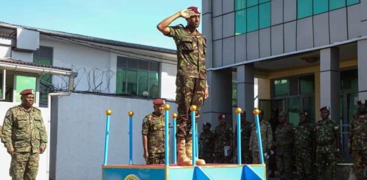Guerre à l’Est : Le nouveau commandant de l’EAC a pris ses fonctions à Goma sans l’accord de Félix Tshisekedi !