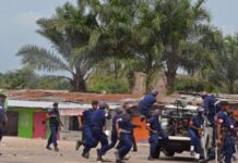 Beni : La marche du parti ECIDE étouffée par la police !