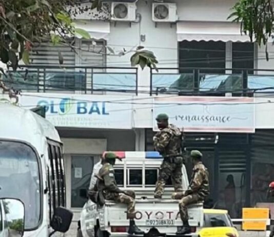 RDC : Lors de la perquisition chez Moïse Katumbi, les militaires auraient planté des armes de guerre dans sa concession, (C.I.C) !