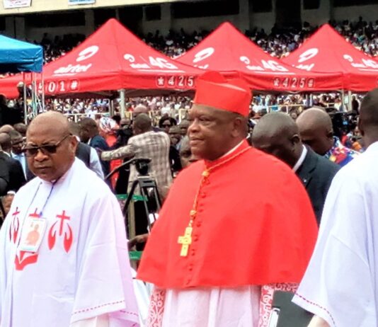 RDC : des évêques catholiques poursuivis en justice par un groupe proche de Félix Tshisekedi