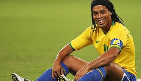 RDC : Le brésilien Ronaldinho annoncé à Kinshasa !