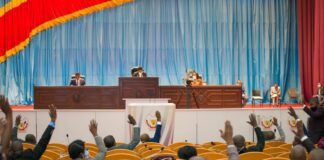 RDC : le budget dépasse dans les institutions clés en 2022, examen du projet de loi de reddition des comptes en cours RDC