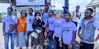 Goma: des jeunes volontaires luttent contre les déchets plastiques