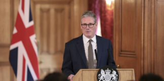 Royaume-Uni : Keir Starmer rejette le projet d’expulsion de migrants vers le Rwanda Royaume-Uni : Keir Starmer rejette le projet d’expulsion de migrants vers le Rwanda