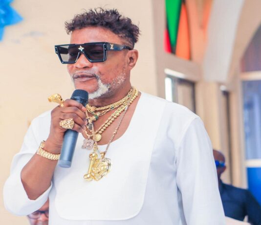 RDC: Koffi Olomide, libre malgré la polémique Koffi Olomide, CSAC, RDC