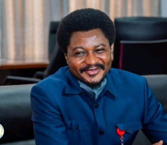 RDC : Le ministre Mutamba appelle à la discrétion sexuelle, tous genres confondus Constant Mutamba, RDC, Ministre de la Justice, sexualité