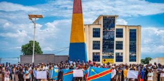 Uvira : les Wazalendo entrent en ville après le retrait de l’AFC/M23