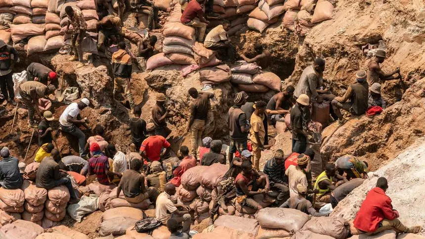 Rubaya : plus de 200 morts dans l’effondrement d’une mine stratégique sous contrôle de l’AFC/M23 1 Rubaya : plus de 200 morts dans l’effondrement d’une mine stratégique sous contrôle de l’AFC/M23 1