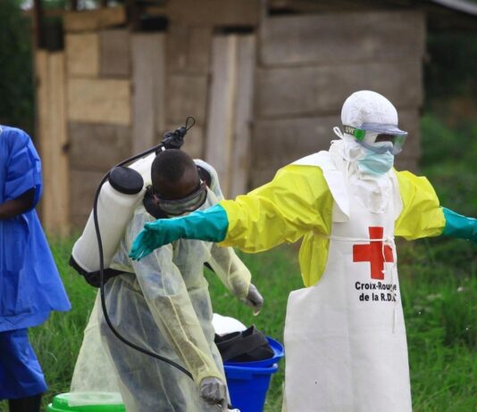 Ebola en RDC : les États-Unis ferment leurs frontières aux voyageurs venant de la RDC