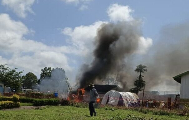 Ebola en Ituri: chaos à Rwampara, des patients s’enfuient après l’incendie d’un centre de riposte
